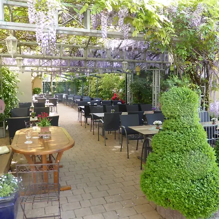 Hotel Adlerbraeu