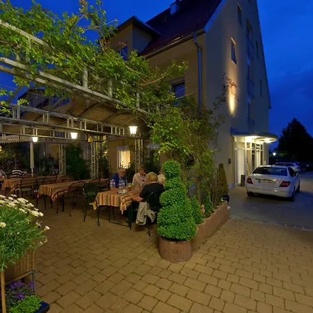 Hotel Land-gut-hotel Adlerbrau 3*