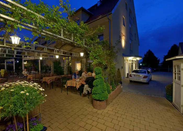 فندق Adlerbraeu 3*
